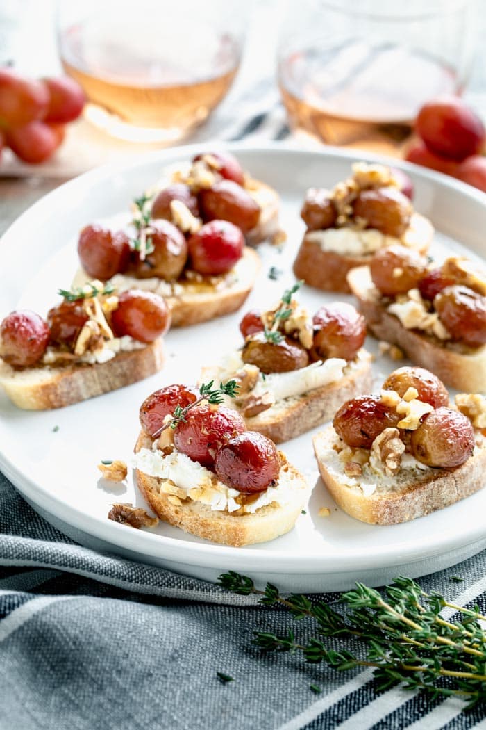 grape crostini
